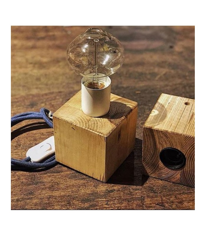 Taco de madera tintado