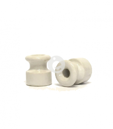 Aislador de porcelana