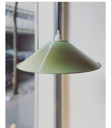 pantalla metalica verde