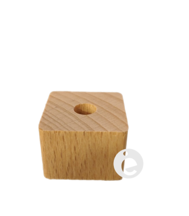 Cube en bois